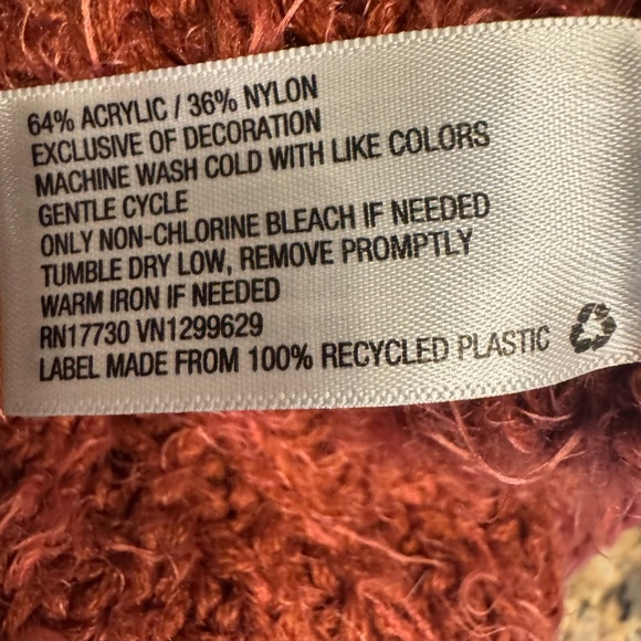 Women's Warm Rust Knit Sweater - Picture 3 of 10